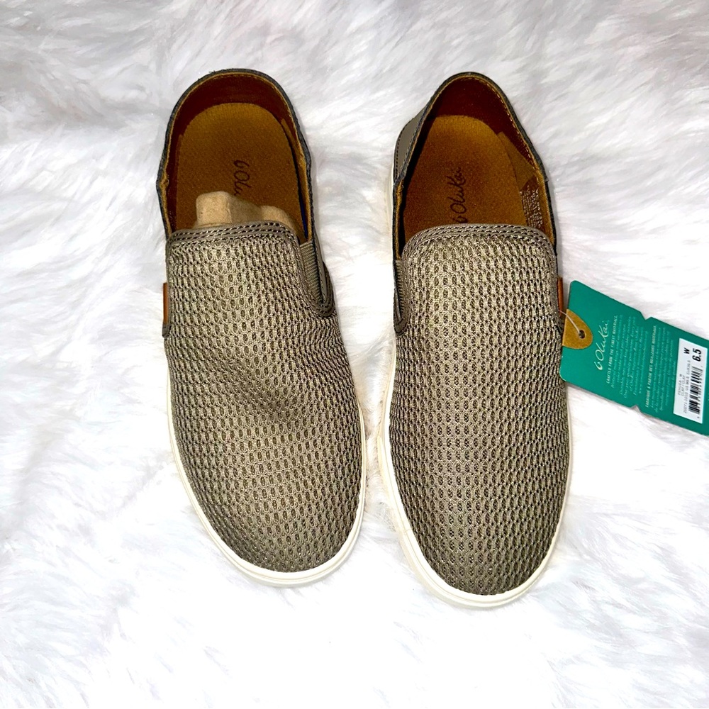 Olukai Women’s Pehuea Slip On Shoes. Color is Clay/Clay. NWT.